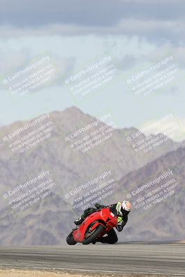 media/Nov-16-2025-Race Pace (Sun) [[8c5fa54630]]/Verified Riders/5-Turn 9 (1135am)/